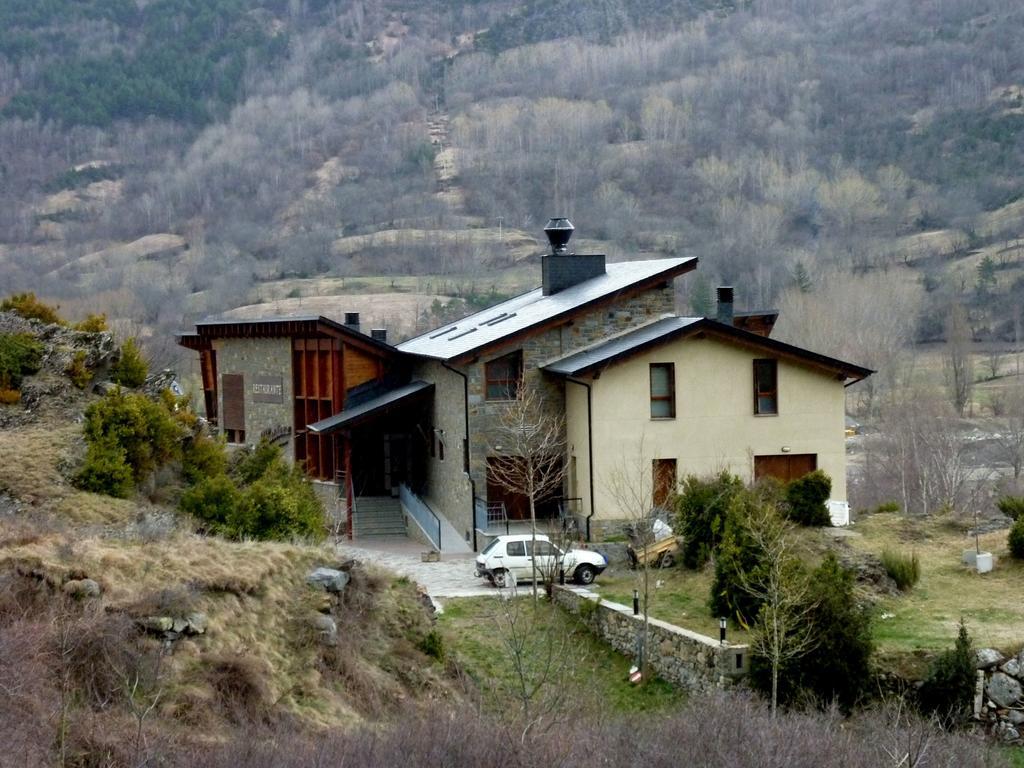 Penzion La Llardana Benasque Exteriér fotografie