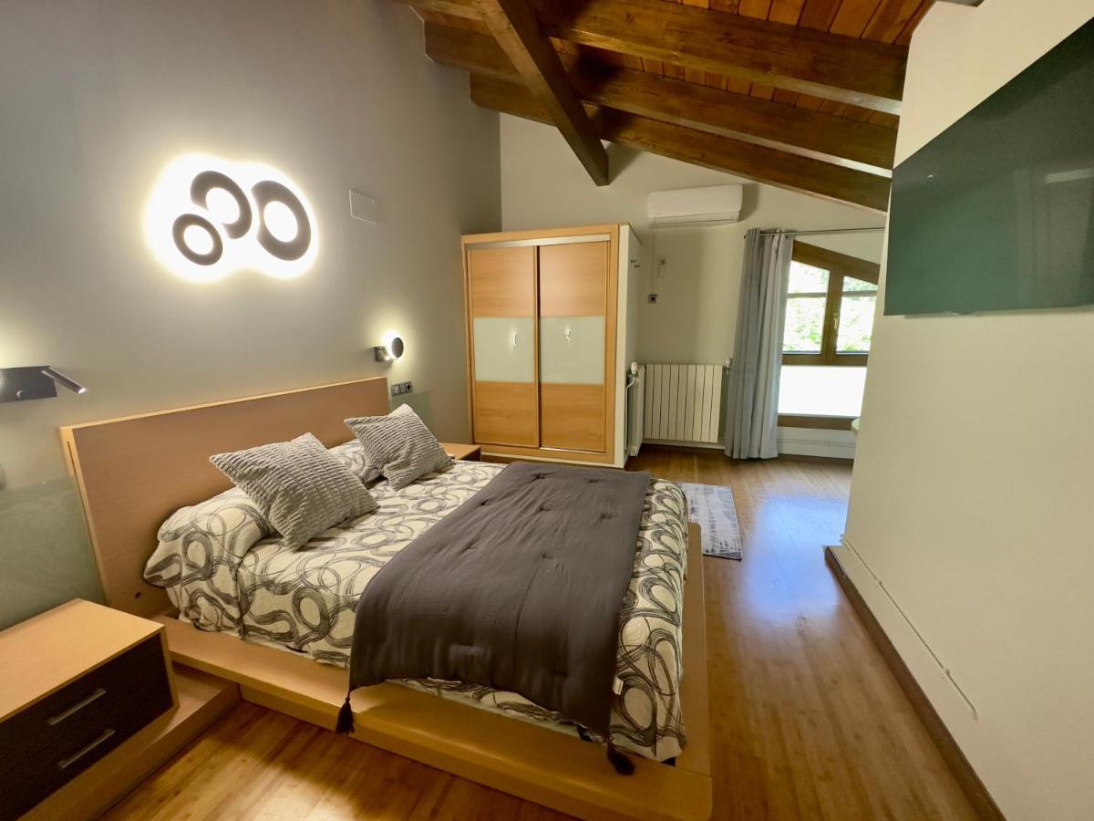 Penzion La Llardana Benasque Exteriér fotografie