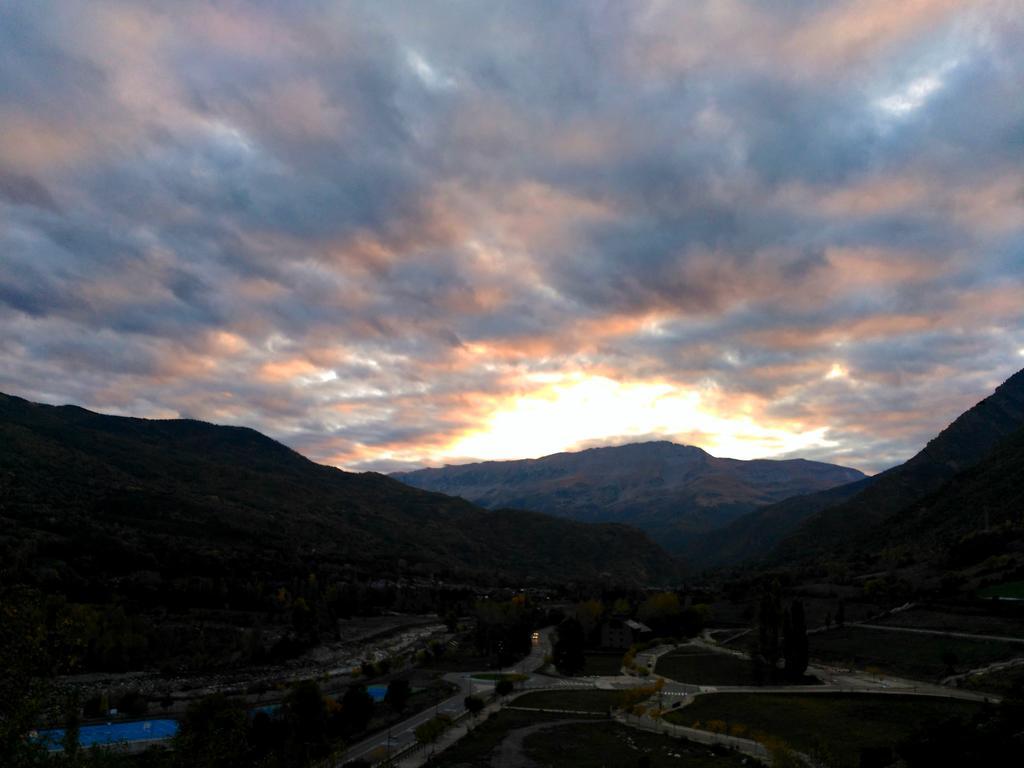Penzion La Llardana Benasque Exteriér fotografie