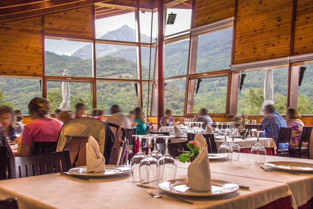 Penzion La Llardana Benasque Exteriér fotografie